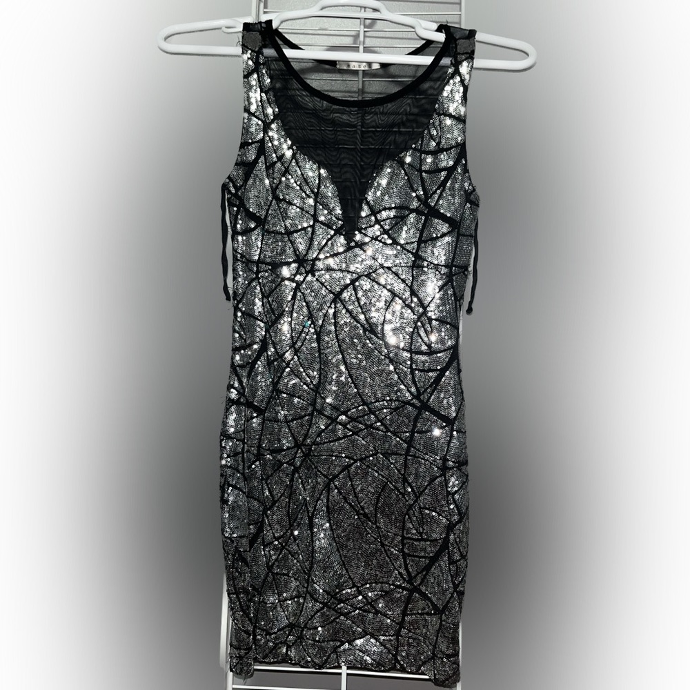 EASE 1 Women/Girls Black Deep V Sleeveless Silver Sequin Sparkle